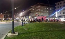 Refüje çarpan motosiklet sürücüsü hayatını kaybetti