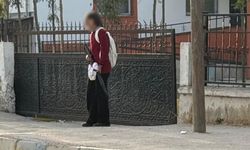 Elinde silahla okula gelen öğrenci böyle görüntülendi