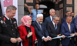Depremde hasar gören tarihi Şeyh Fethullah Camii ibadete açıldı