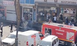 Hareket halindeki motosiklet alevlere teslim oldu