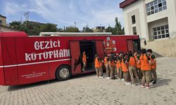 Şırnak’ta öğrenciler için kütüphane okula geldi