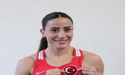 Milli sporcumuz Gizem Özer Bulgaristan’da