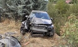 Otomobil ağaca çarptı 4 kişi yaralandı