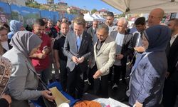 Kadın kursiyerlerin el emekleri sergilendi
