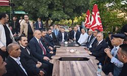 MHP heyeti Şırnak’ta esnaf ve vatandaşlarla buluştu