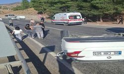 Otomobil takla attı 2 kişi ölümden döndü