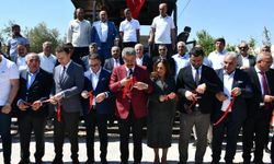Silopi’de asfalt ve köy ziyaretleriyle hizmet mesaisi sürüyor