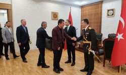 Silopi’de 29 Ekim Cumhuriyet Bayramı tebrikat töreni düzenlendi