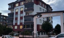 Anne, baba ve 5 yaşındaki çocukları 2. kattan atladı