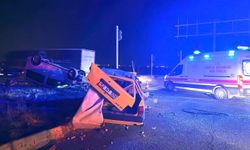 Hafif ticari araç ile otomobil çarpıştı, 3'ü ağır, 7 yaralı