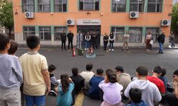 Öğrenci ve öğretmenlere afet farkındalığı eğitimi verildi