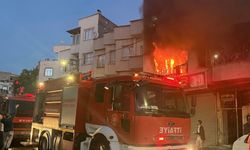 Ev yangınında yaralanan 14 yaşındaki çocuk kurtarılamadı