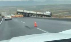 Diyarbakır’da tır yoldan çıktı; 1 yaralı