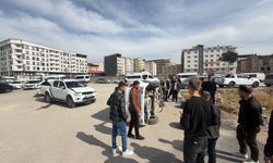 Yüksekova'da kamyonetle hafif ticari araç çarpıştı 1 yaralı
