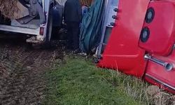 Pancar yüklü tır devrildi