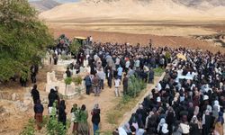 Nusaybin'de kazada hayatını kaybeden 6 kişi toprağa verildi