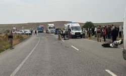 Minibüs ile motosiklet çarpıştı 1 ölü