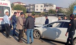 Otomobil ile hafif ticari araç çarpıştı 3 yaralı