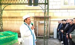 İmam, ağabeyinin cenaze namazını kıldırdı