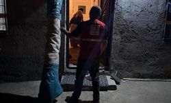 Kızılay’dan Silopi’de 90 yaşındaki kadına yardım eli