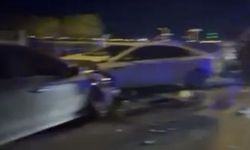 Meydana gelen zincirleme trafik kazasında 4 kişi yaralandı