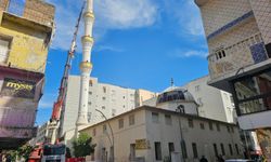 Cizre'de bulunan Meydan Camisi’nin yıkım çalışmalarına başlandı