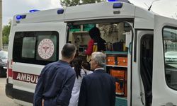 Okul önünde motosikletin çarptığı öğrenci yaralandı
