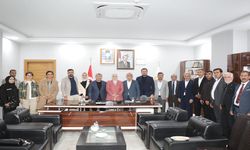 5 meclis üyesi AK Parti’ye katıldı