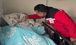 Torunlarının torununu gören 114 yaşındaki Salli Nineye anlamlı ziyaret