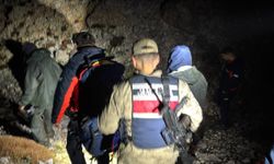 Sisli havada keçilerini ararken kaybolan 2 kişi kurtarıldı