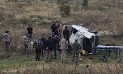 Otomobil şarampole yuvarlandı 2 yaralı