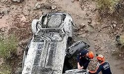 Feci kazada Araç ters döndü, 1'i bebek 3 kişi yaralandı