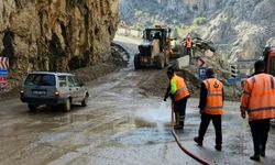 Sağanak ve dolunun ardından yollar yeniden ulaşıma açıldı