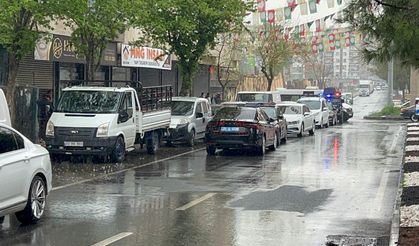 Esnaf arasında silahlı kavga, 3 yaralı