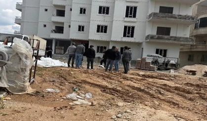 İnşaattan düşen sıva ustası hayatını kaybetti