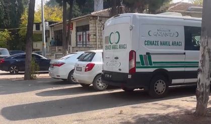 Otomobil tıra arkadan çarptı, baba-oğul hayatını kaybetti