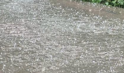 Dolu Yağışı Şırnak’ta Manzarayı Kışa Çevirdi