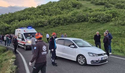 İki araç çarpıştı, 9 kişi yaralandı
