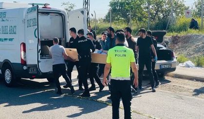 Park halindeki otomobilin içerisinde ölü bulundu