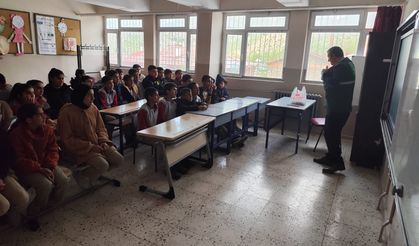 Şırnak’ta Öğrencilere Teknoloji Bağımlılığı Eğitimi Verildi