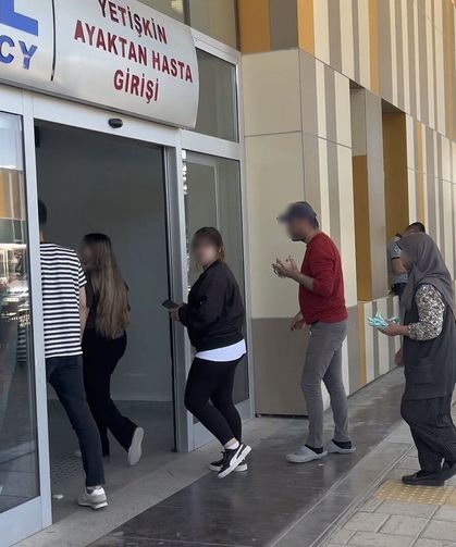 171 acemi kasap hastanelik oldu