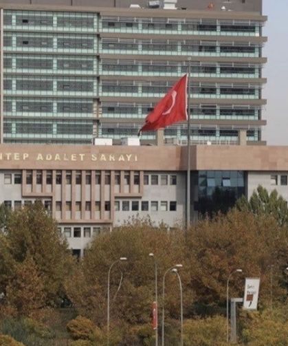Ağabeyini öldüren sanık hakim karşısında
