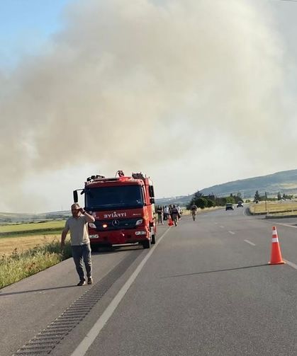 Otomobil devrildi, 4'ü çocuk 7 yaralı