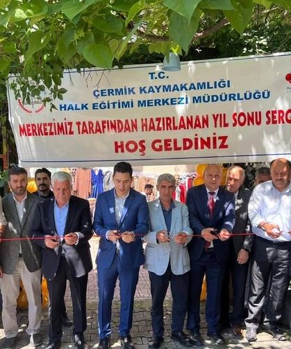 Kadınların el emeği sergisine yoğun ilgi