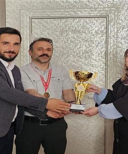 Din görevlilerinin masa tenisi başarısı