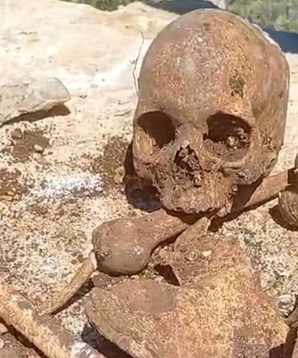 Temel kazısında insan kemikleri bulundu