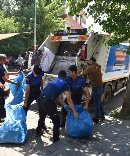 Ele geçirilen tonlarca bozuk ürün imha edildi