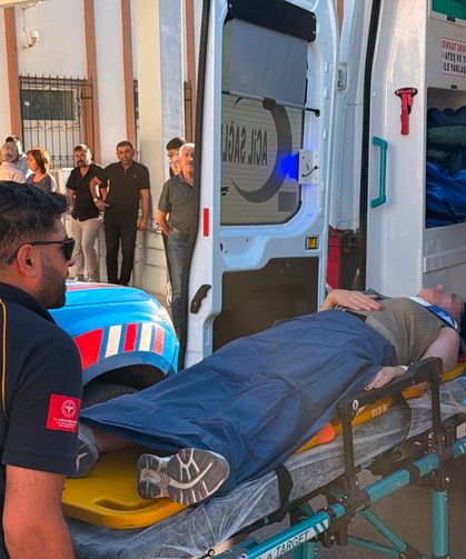 Tur minibüsü şarampole yuvarlandı: 13 yaralı