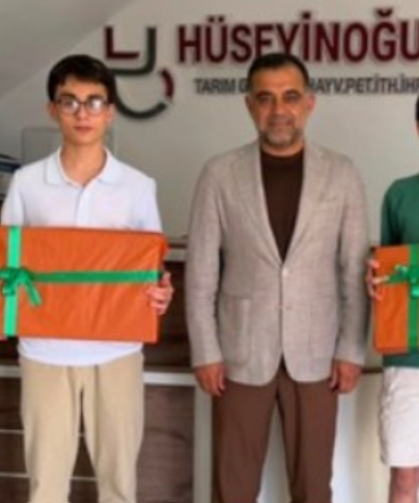 LGS Türkiye Birincilerine Dizüstü Bilgisayar Hediyesi