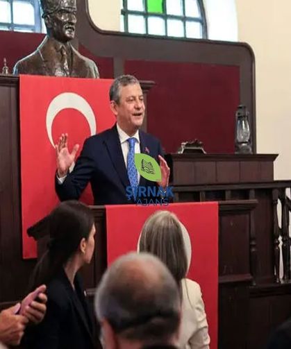Özgür Özel, YENİ Parti'nin İlk Genel Başkanı Oldu